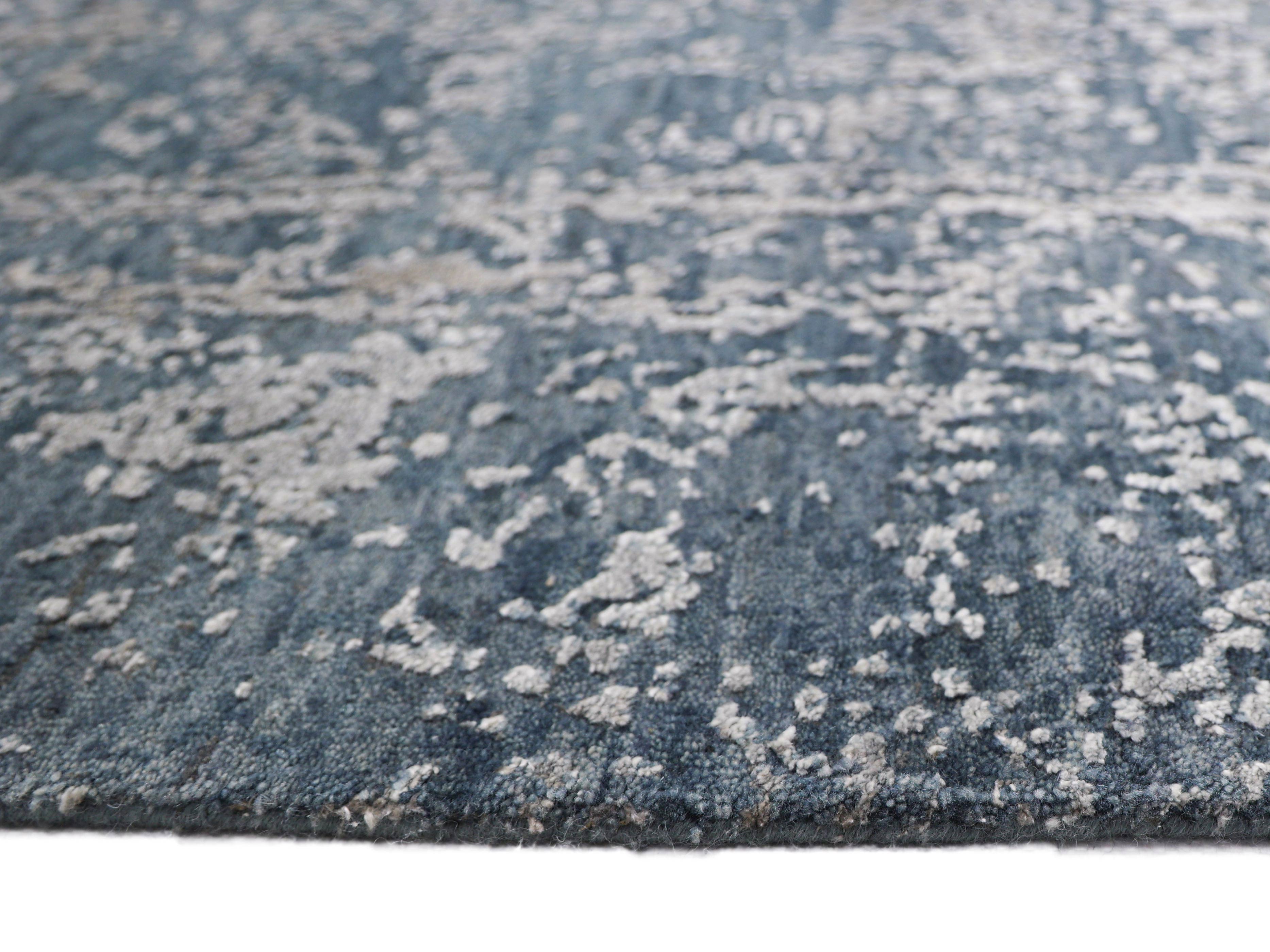 BLAKE | 8' x 10' FT | TRADITIONAL RUGS | BLUE-GREY COLOR