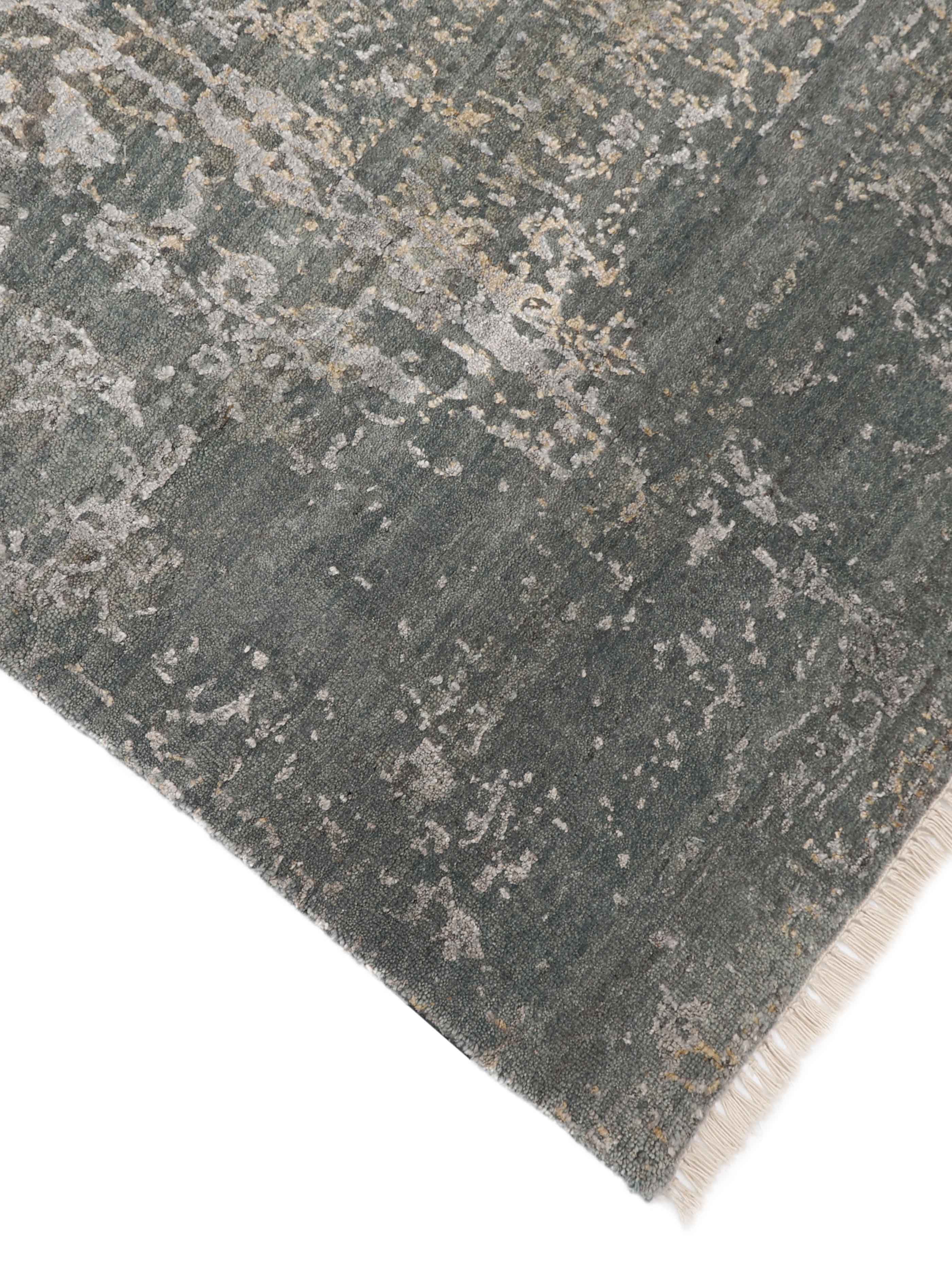 ERUPTION | 9' x 12' FT | TRADITIONAL RUGS | LT. BLUE/GREY COLOR