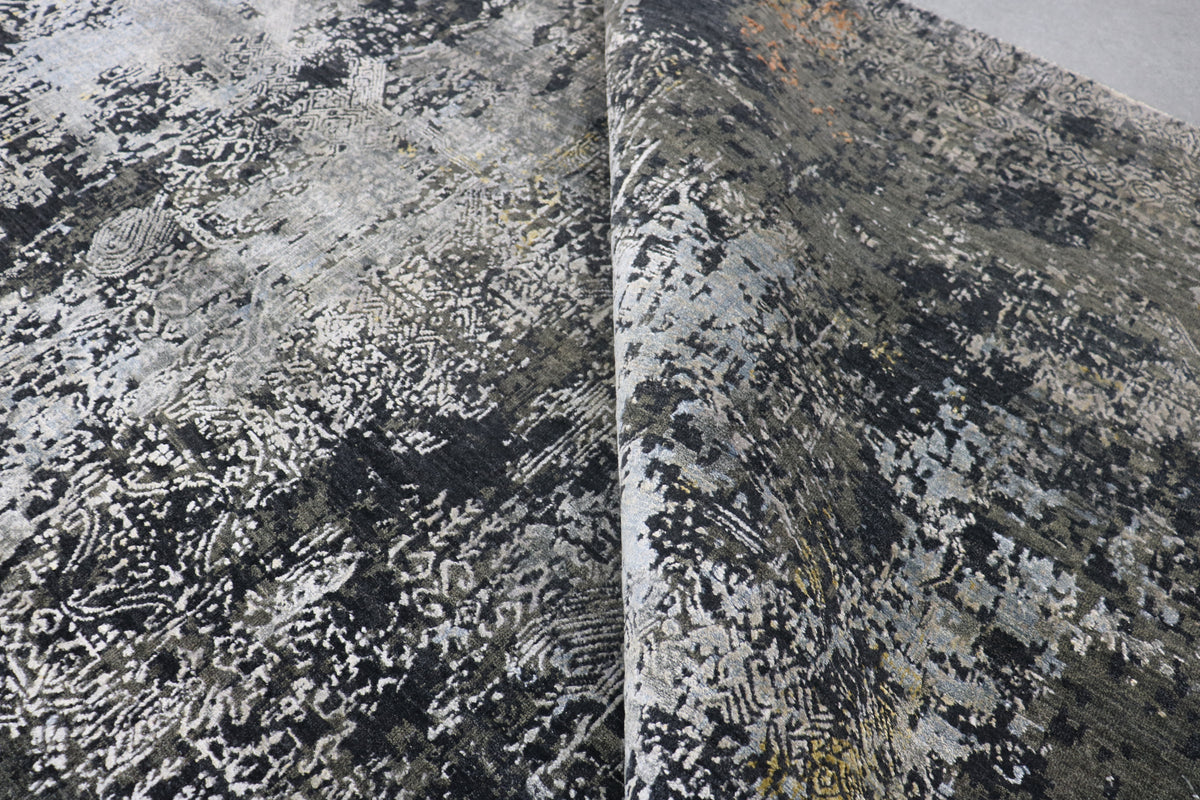 ABRASH | 8' x 10' FT | TRADITIONAL RUGS | BLACK COLOR