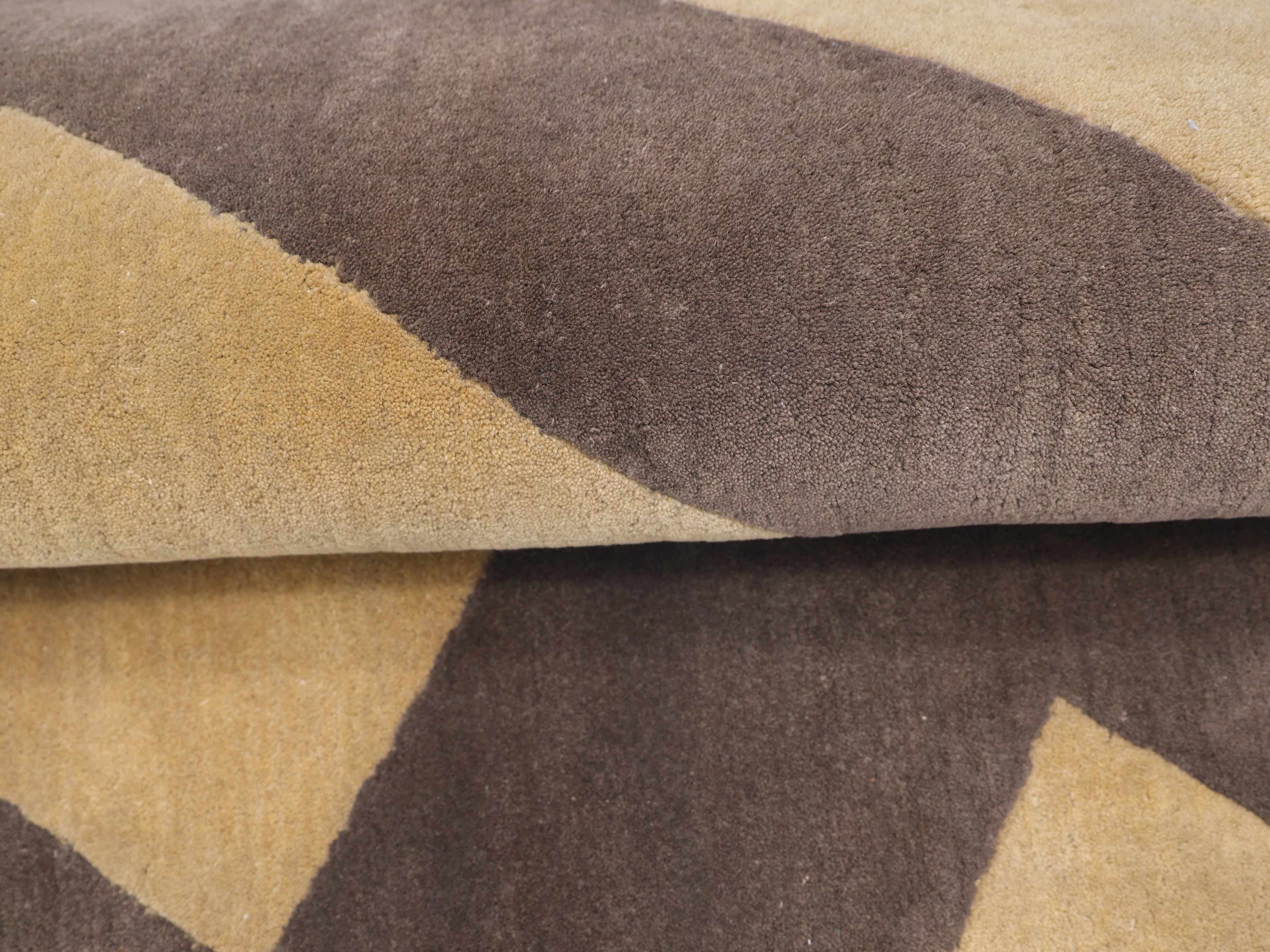 OBLIQAURA | 2' x 5'5" FT | MODERN RUGS | MULTI COLOR