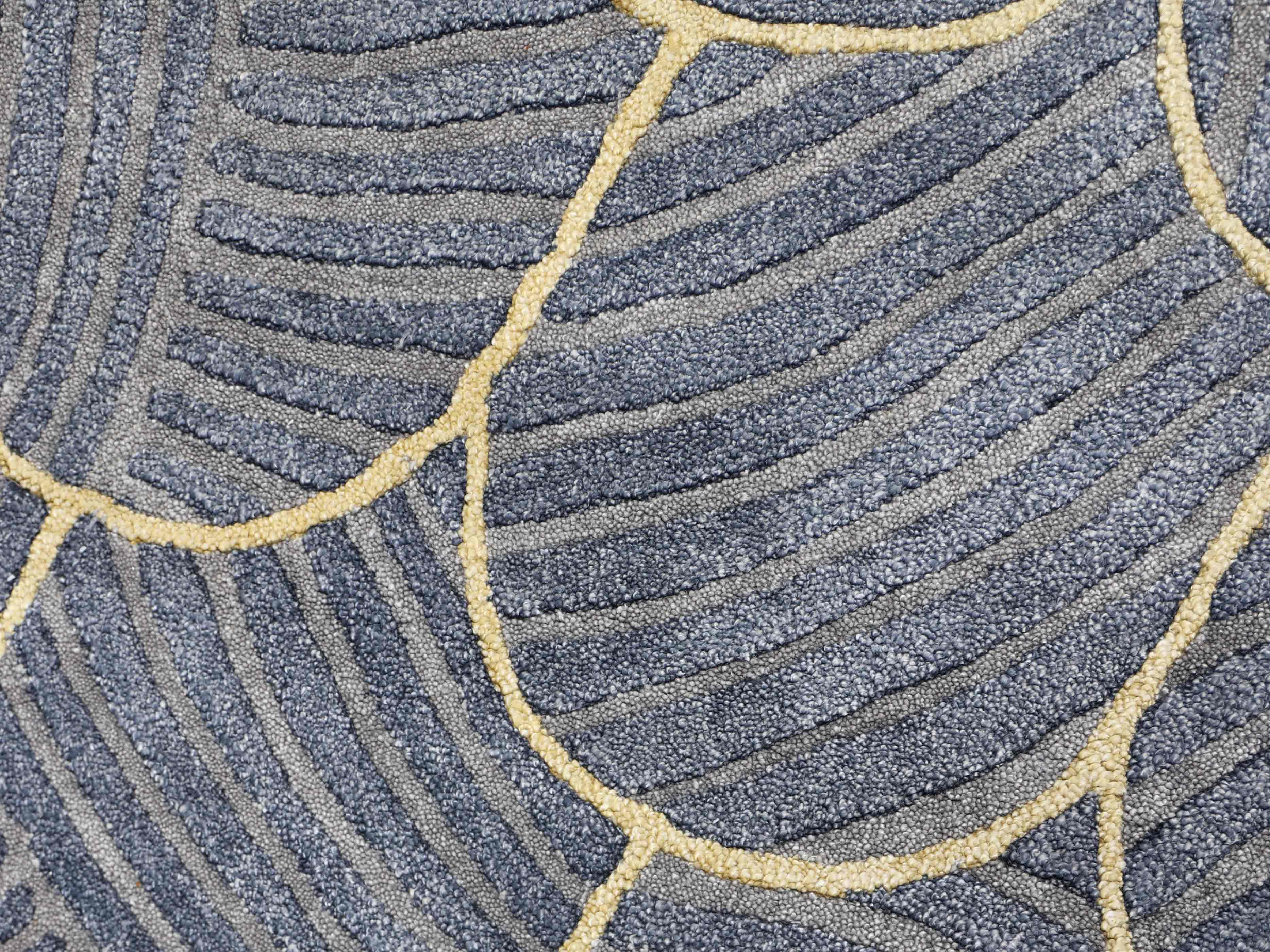 GILDED SCALES | 5' FT ROUND | MODERN RUGS | MULTI COLOR