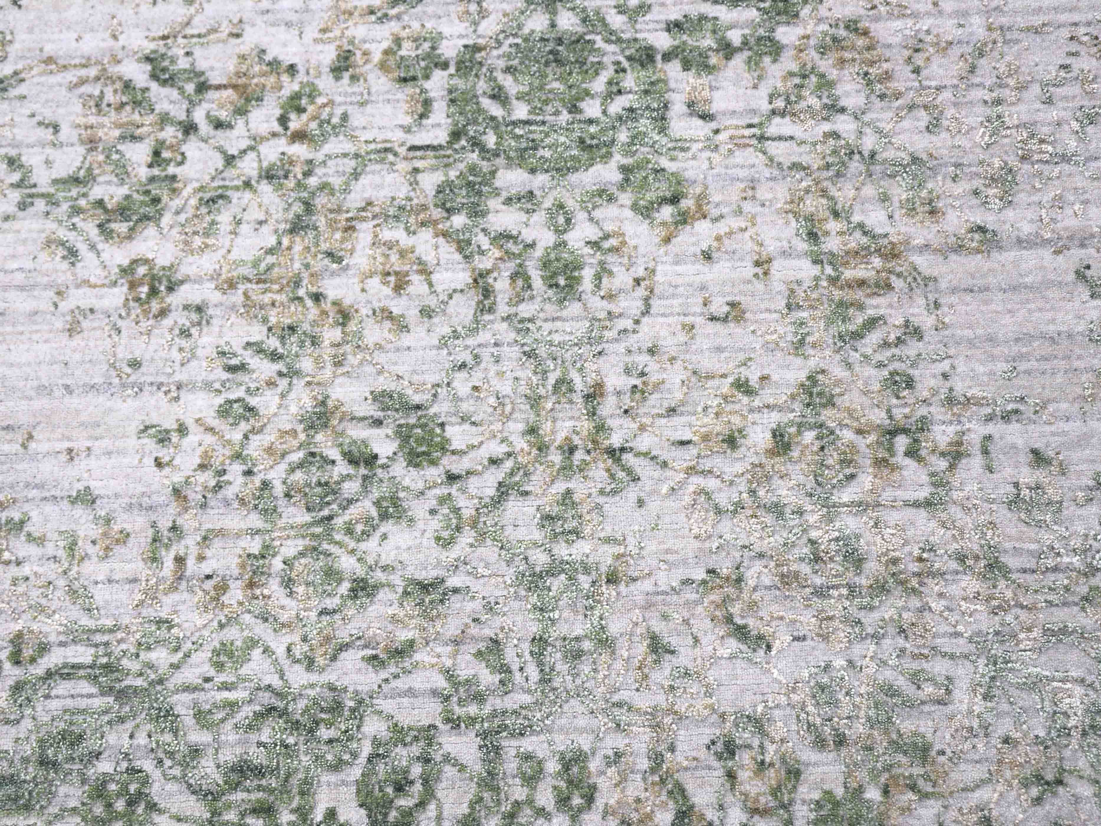 EMERALD DUST | 6' x 9' FT | TRADITIONAL RUGS | IVORY/GREEN COLOR