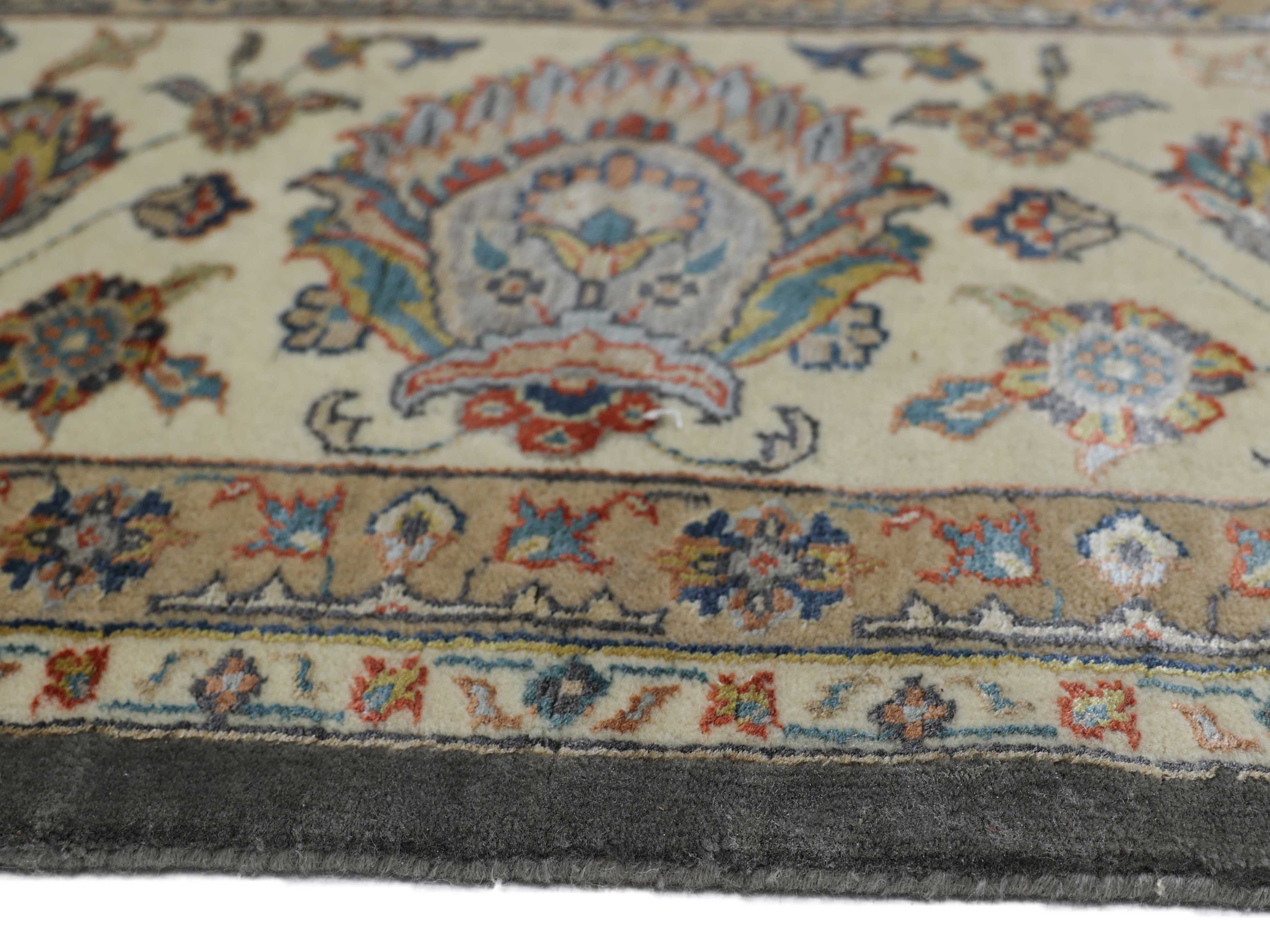 NOIR MAJESTY | 6' x 9' FT | 8' x 10' FT | TRADITIONAL RUGS | GREY - IVORY COLOR