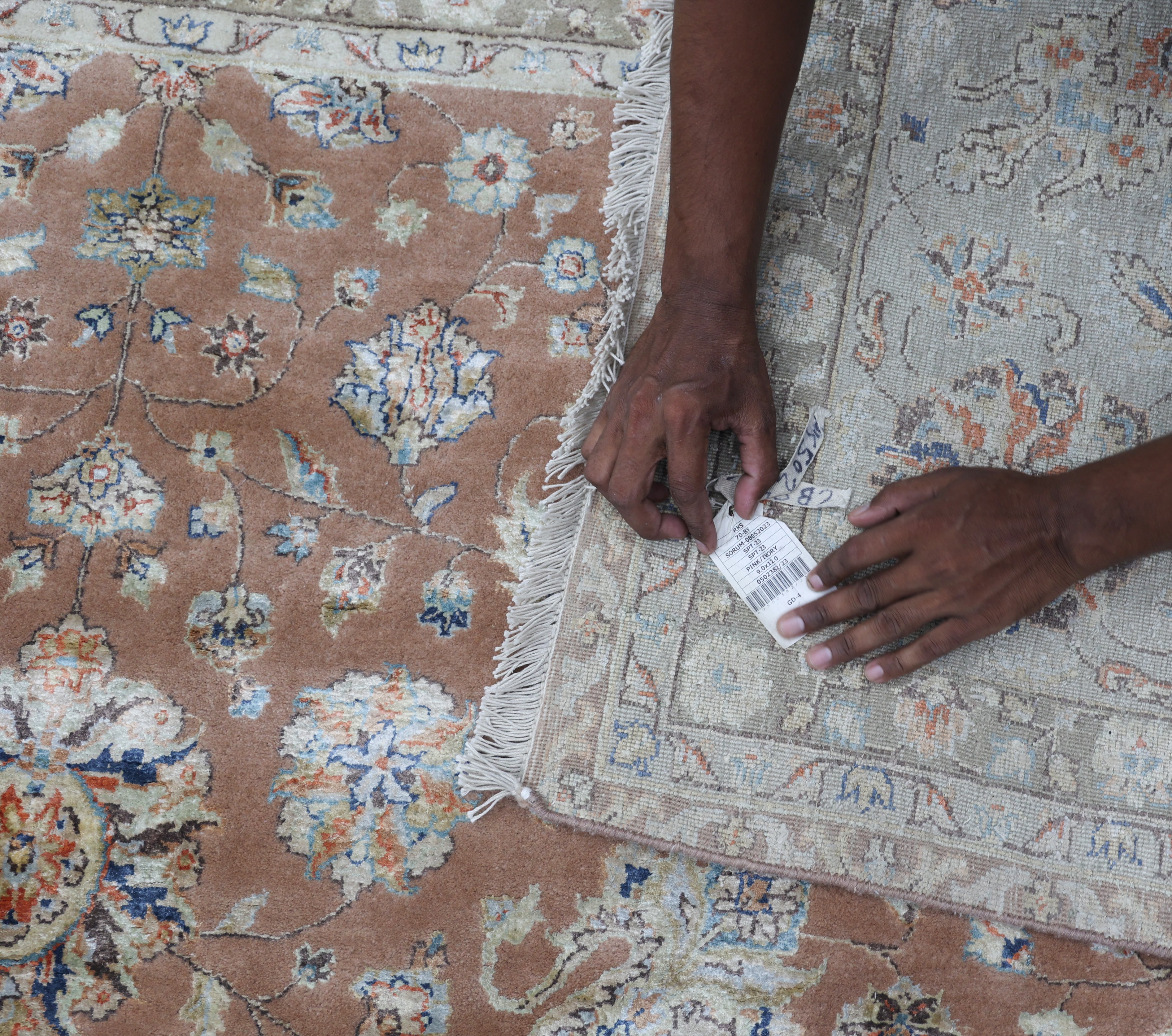 INSCRIBE | 6' x 9' FT | 8' x 10' FT | 9' x 12' FT | TRADITIONAL RUGS | PINK-IVORY COLOR
