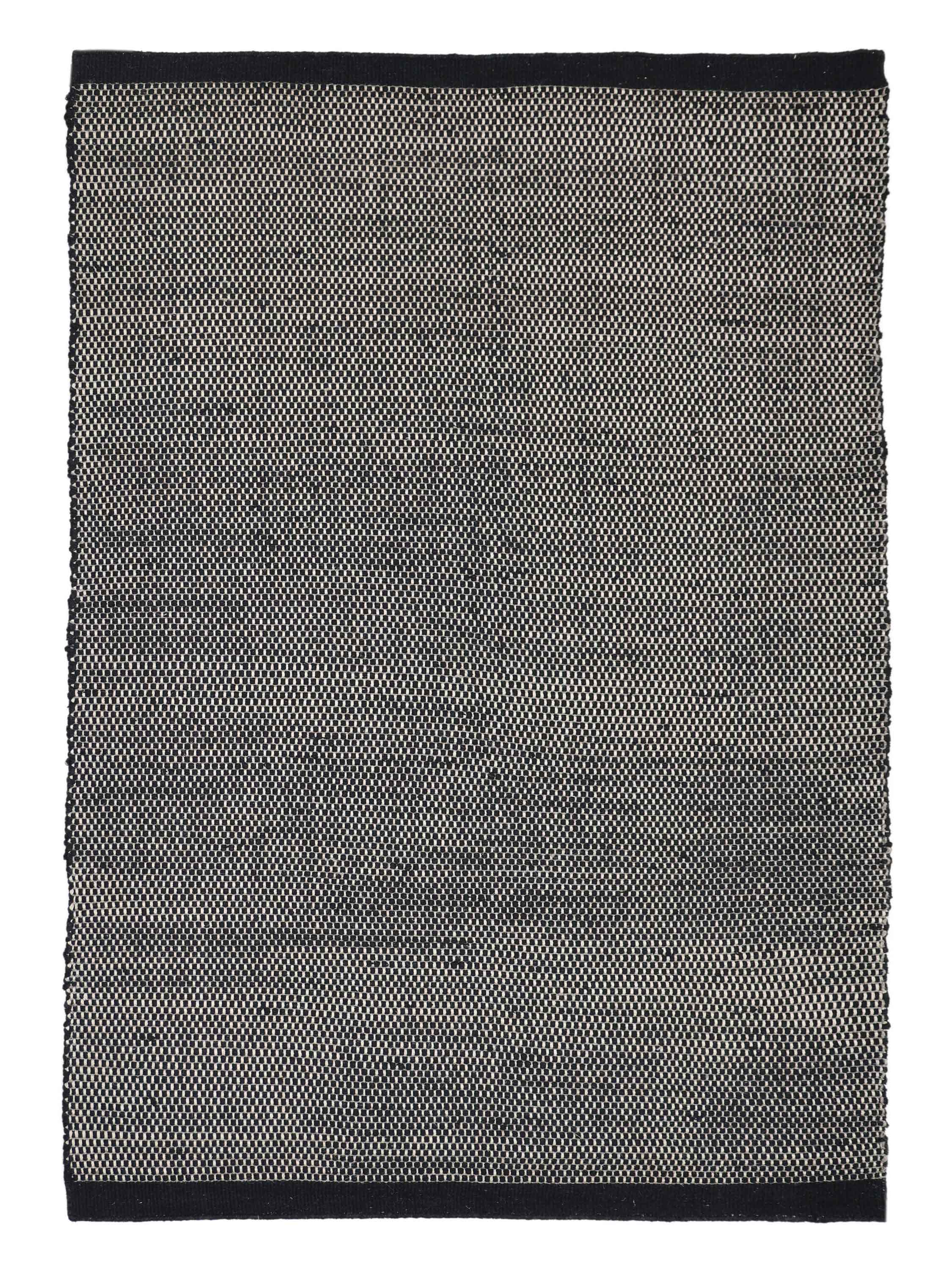 ECCENTRIC | 5'6" x 8'2" FT | MODERN RUGS | BLACK COLOR