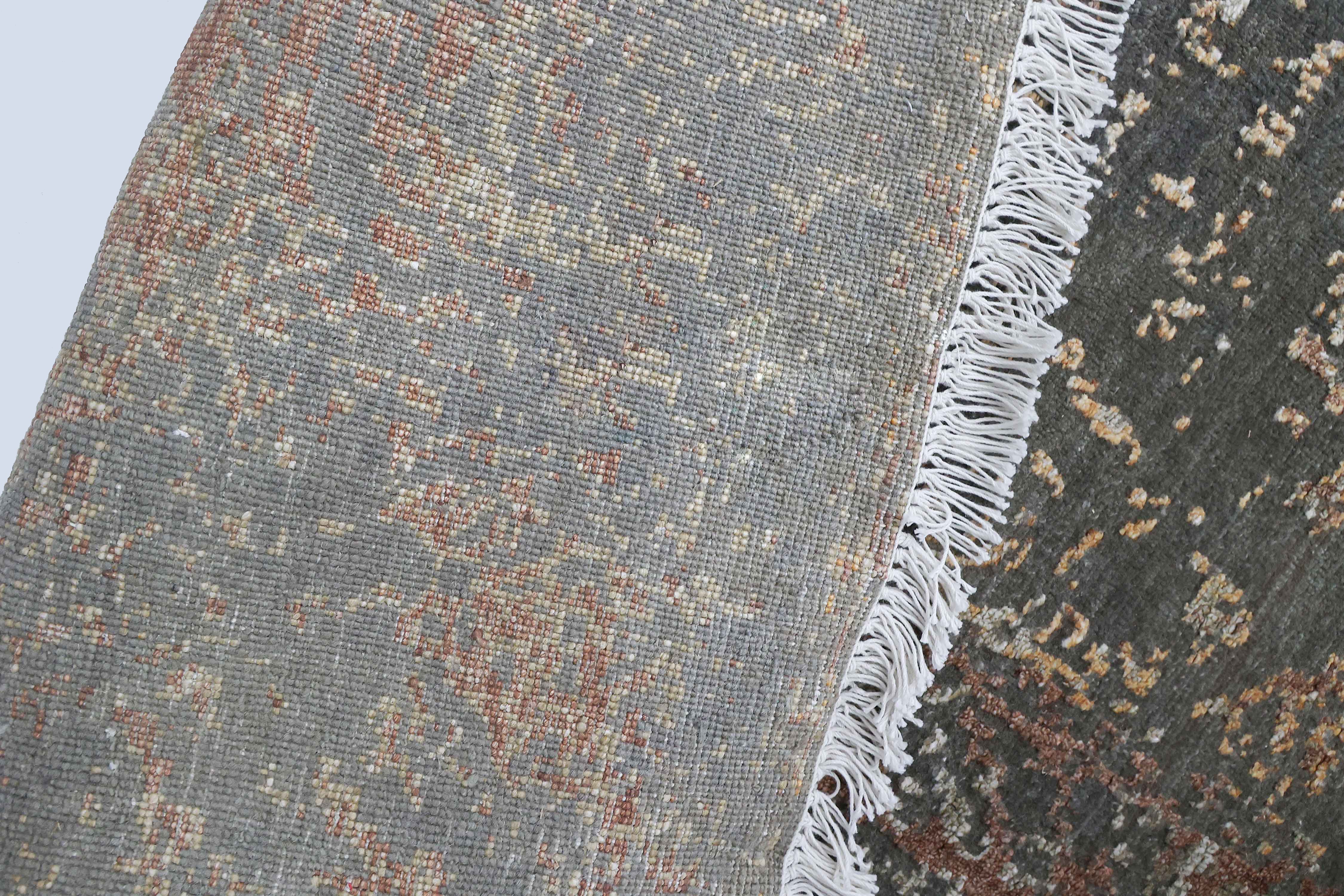 ADRIAN | 8' x 10' FT  | TRADITIONAL RUGS | GREY/RUST COLOR