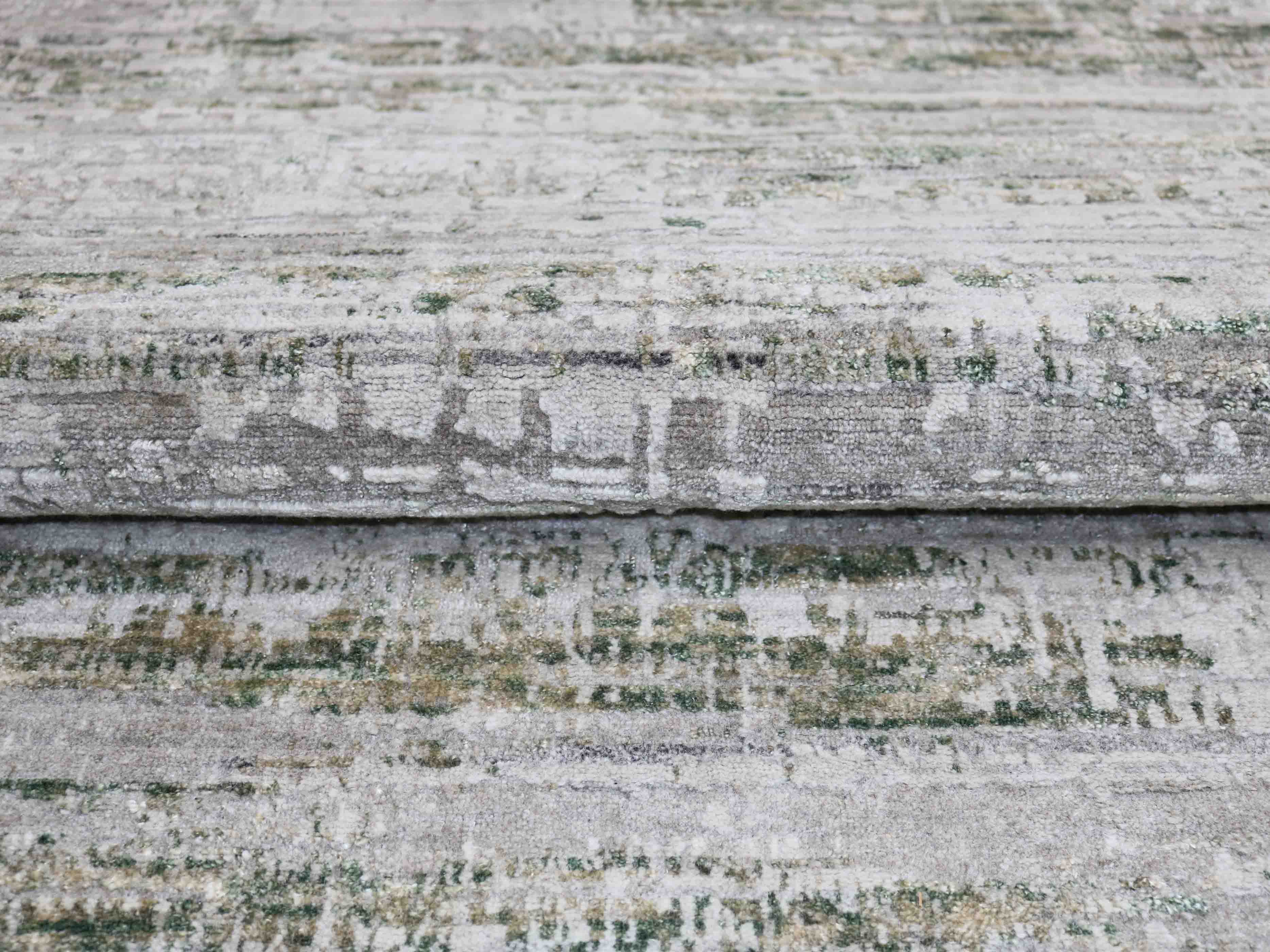 MISTVEIL | 5.5' x 7.8' FT | MODERN RUGS | GREY/GREEN COLOR