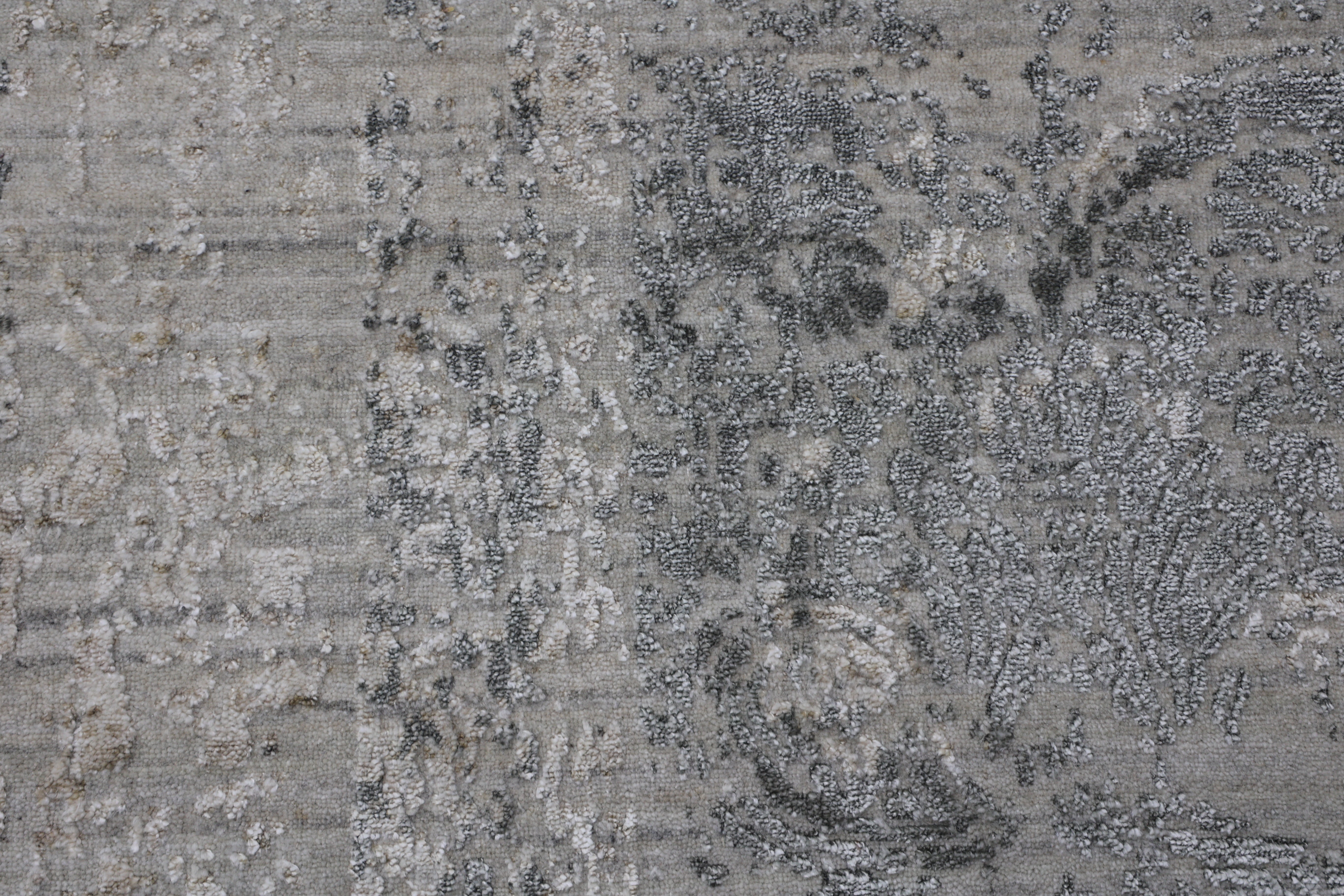 VEDELE  | 6' x 9' FT  | 8' x 10' FT | 9' x 12' FT | TRADITIONAL RUGS | BEIGE/LT.GREEN COLOR