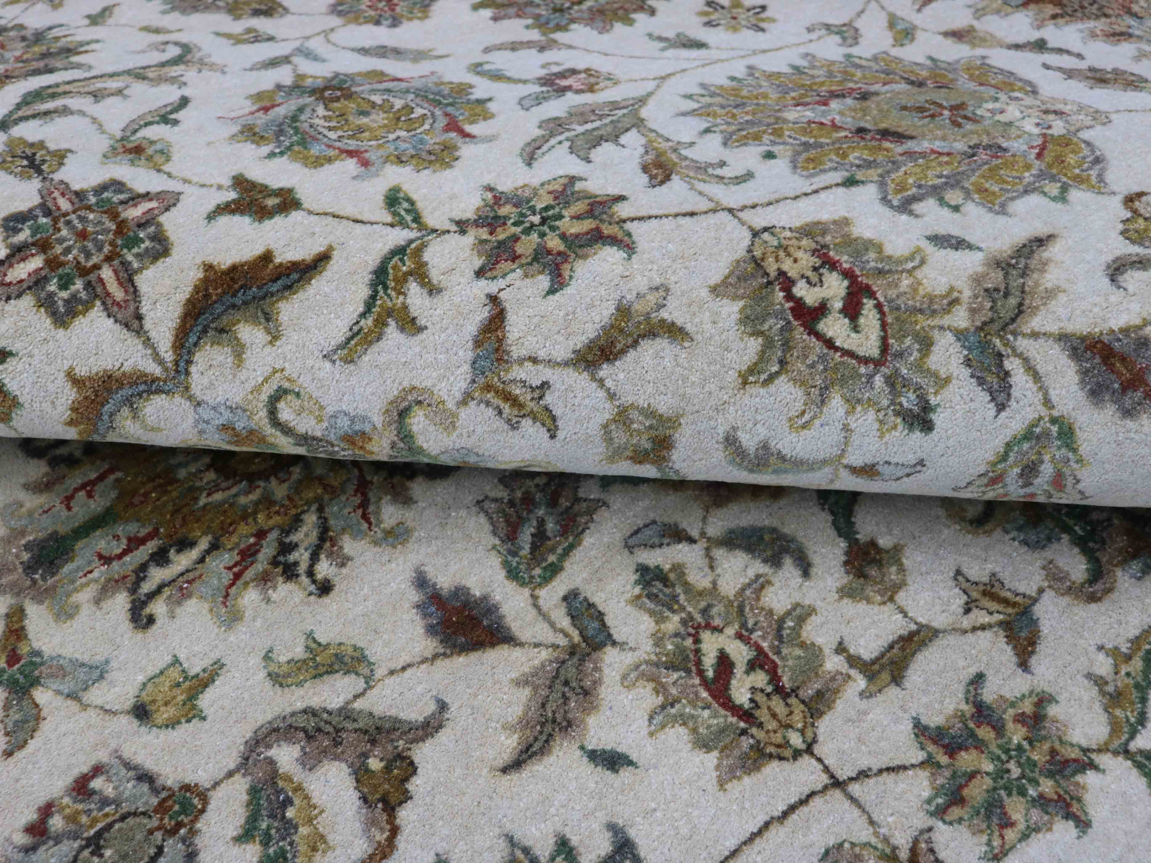 SAFAVIEH | 8' x 10' FT | TRADITIONAL RUGS | LIGHT GREEN - IVORY COLOR