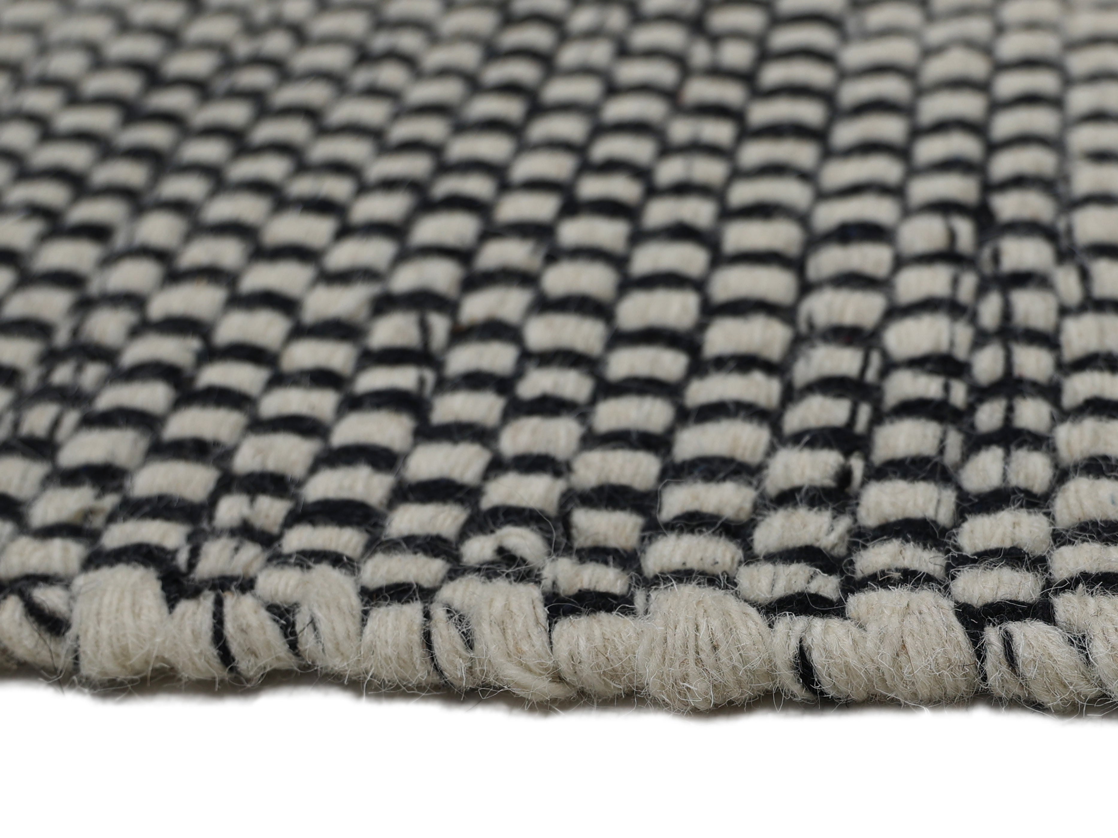 HOMOGENY | 5'7" x 8'3" FT | MODERN RUGS | WHITE COLOR